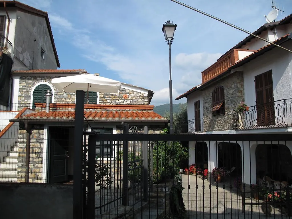 Prázdninový dům Vila Casa Vacanze I Girasoli Pontedassio Itálie