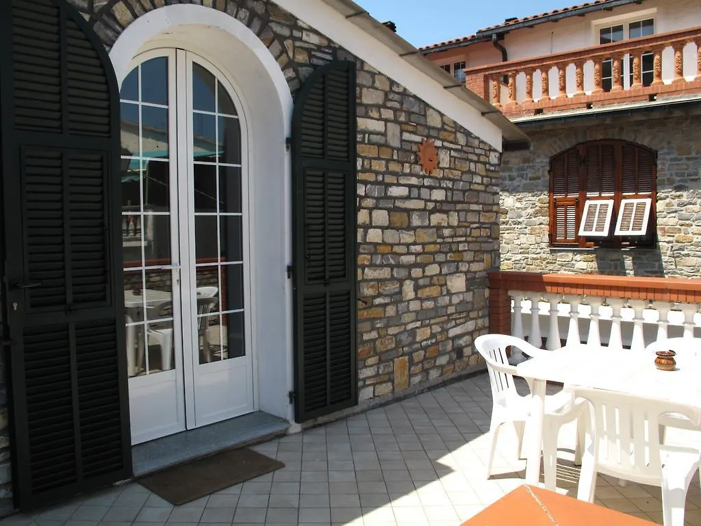 Vila Casa Vacanze I Girasoli Pontedassio